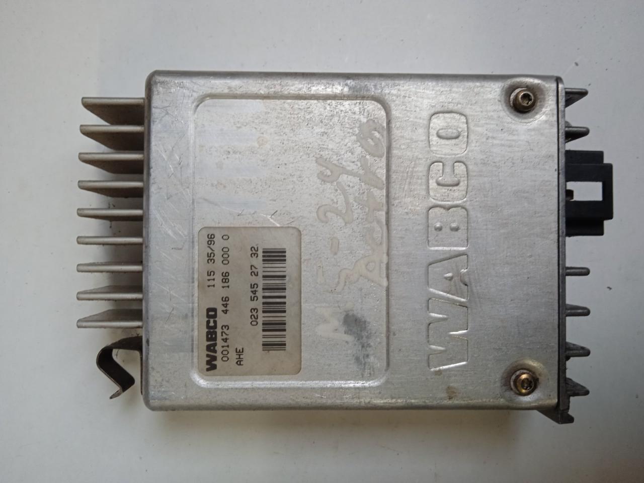 блок управления (другие) Mercedes-Benz Actros 1 поколение (MP1) (1996 - 2003), 0235452732, 4461860000 - фото №1