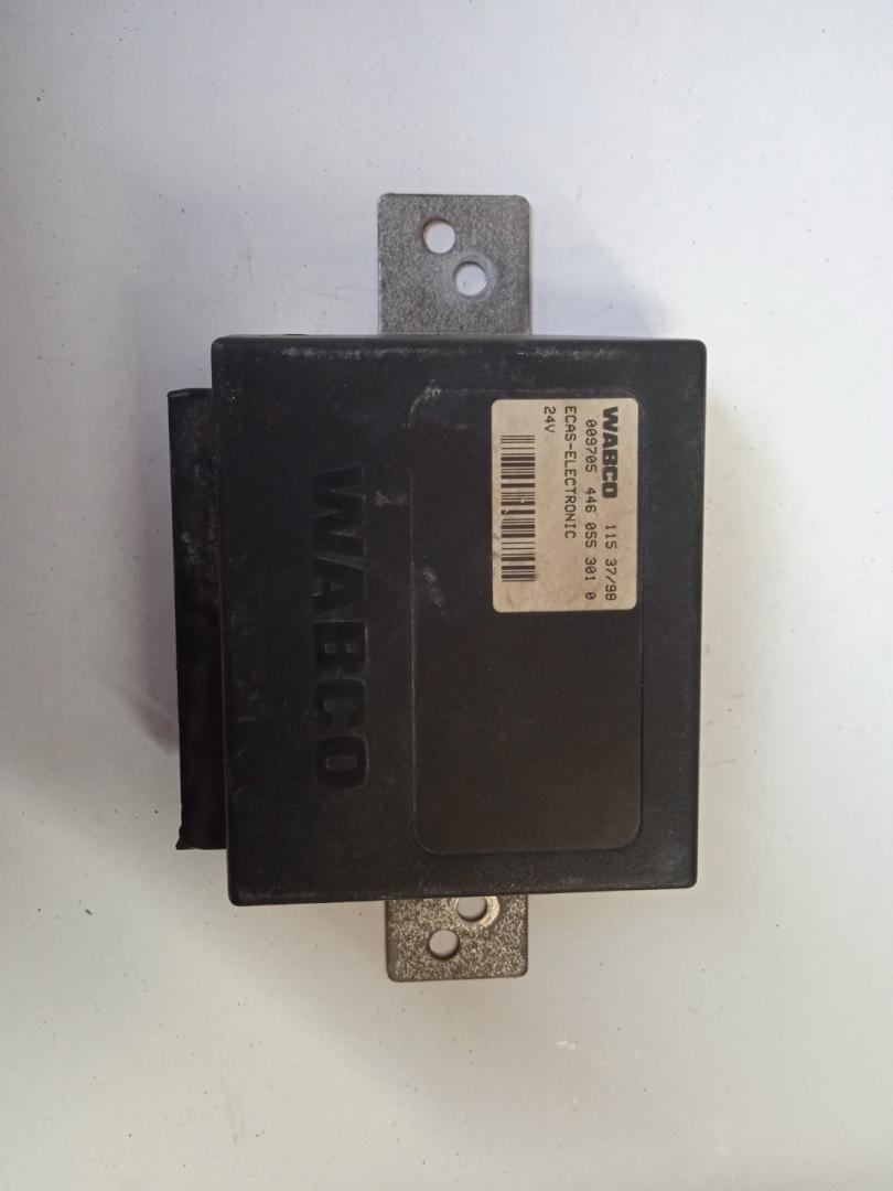 блок управления подвеской , 4460553010, 1518738, 81259356713, 80259356713, 81259356423, 81259356546, A3905450132, A3905457032, 4460553010 - фото №1