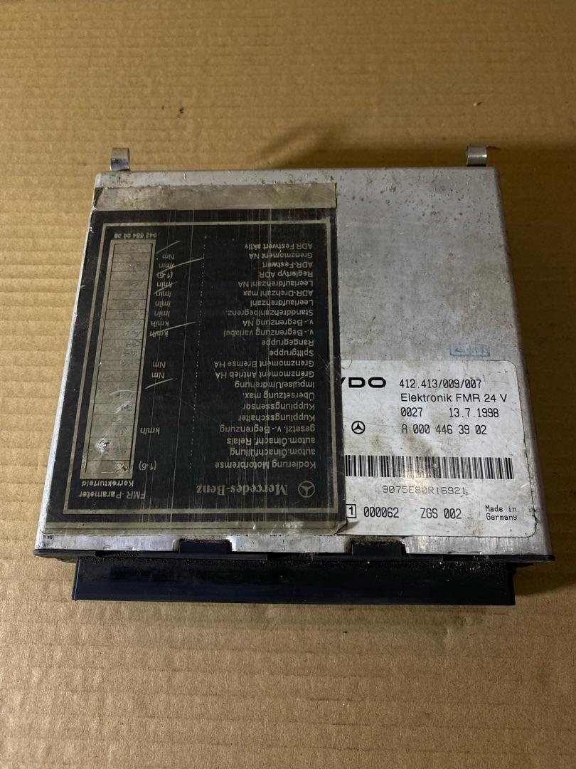 блок управления (другие) Mercedes-Benz Actros 1 поколение (MP1) (1996 - 2003), A0004463902, A0004463902 - фото №1