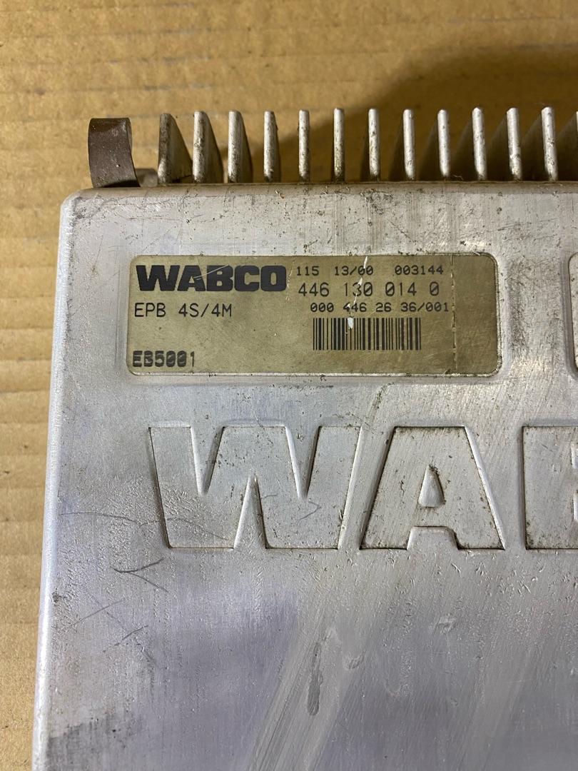 блок управления (другие) Mercedes-Benz Actros 1 поколение (MP1) (1996 - 2003), A0004462636, 4461300140 - фото №1