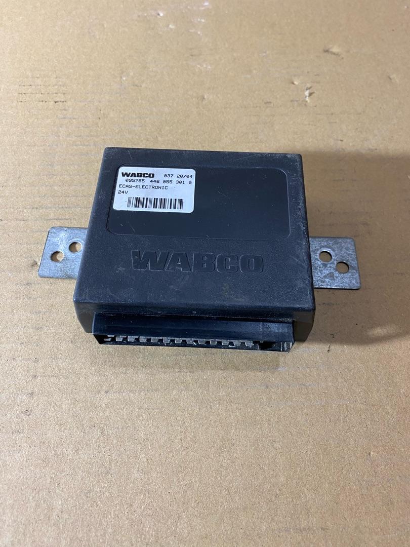 блок управления подвеской MAN F2000 1 поколение (1994 - 1998), 4460553010, 4460553010 - фото №1