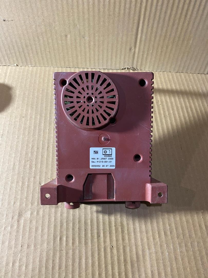 Преобразователь напряжения MAN TGA 1 поколение (2000 - 2008), 81259070309, 81259070309 - фото №1