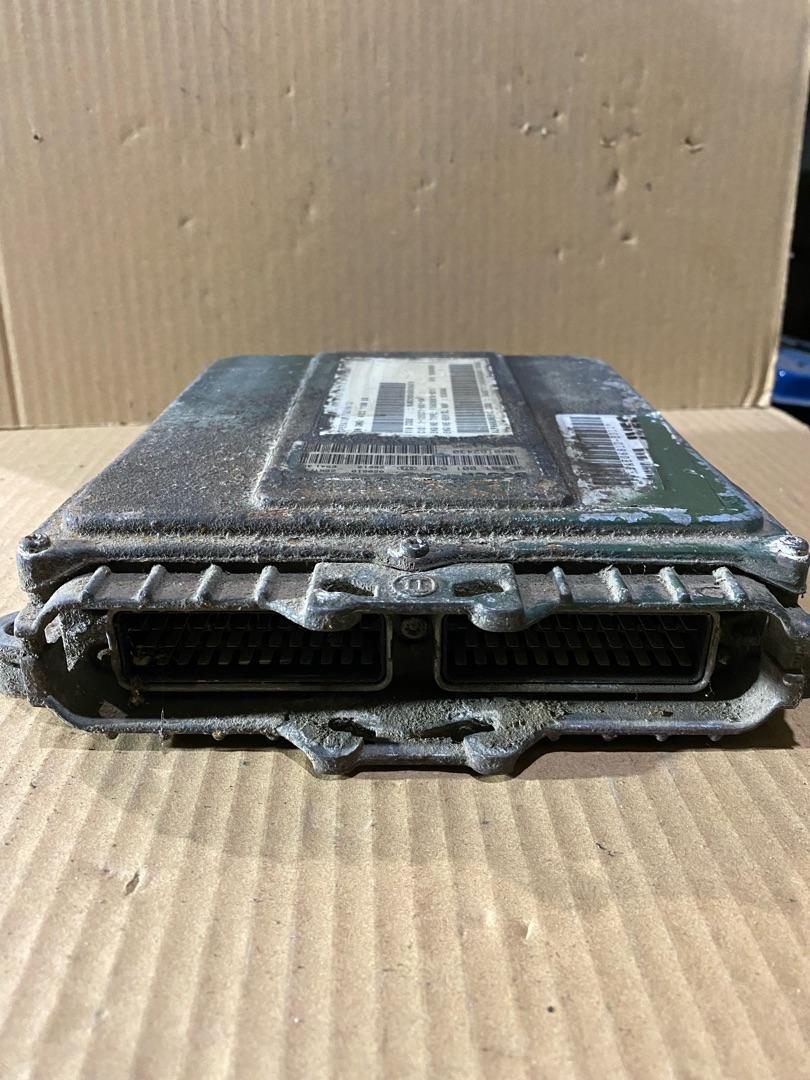 блок управления двигателем IVECO Stralis 1 поколение (2002 - 2006), 500311206, 99468011, 504078154, 0281001527 - фото №1