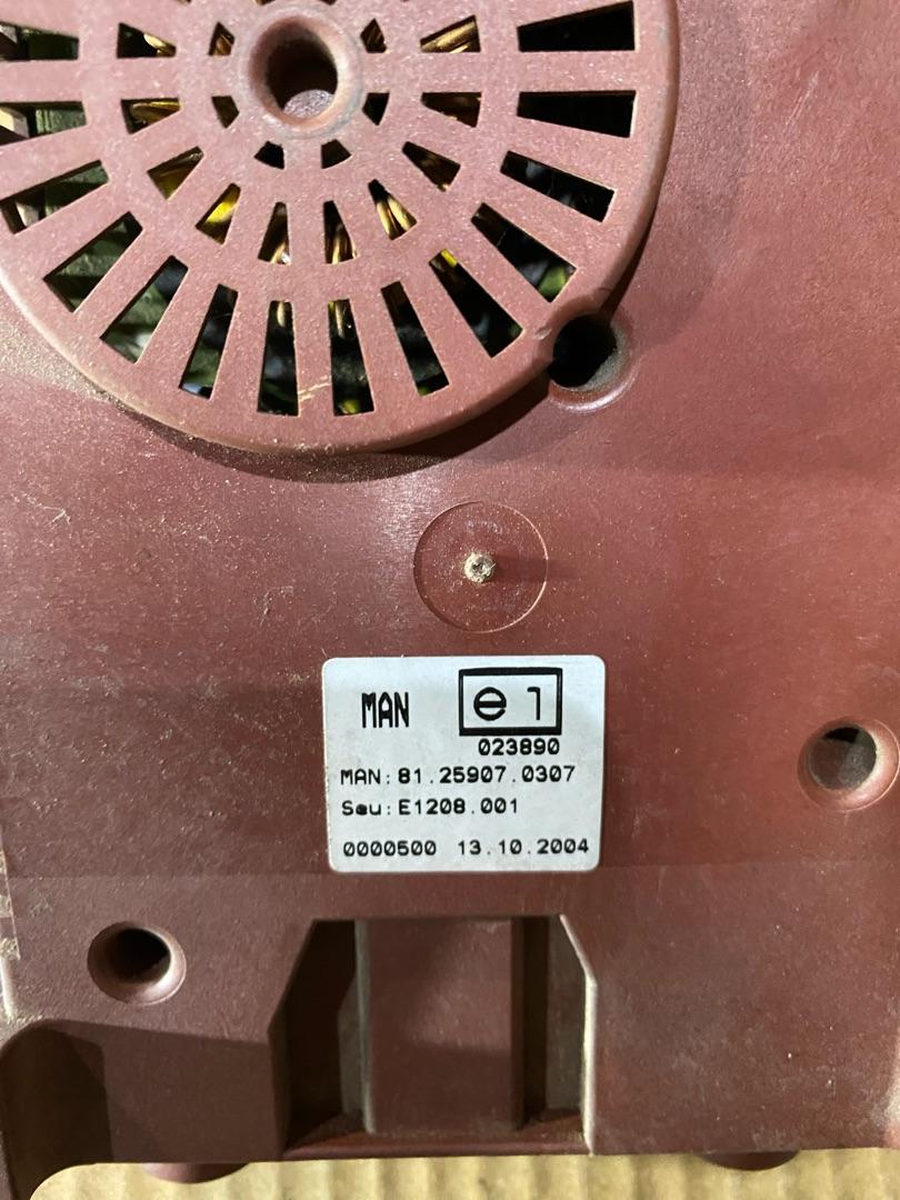 Преобразователь напряжения MAN TGA 1 поколение (2000 - 2008), 81259070307, 81259070307 - фото №1