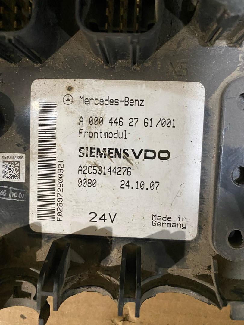 блок управления светом Mercedes-Benz Actros 1 поколение (MP1) (1996 - 2003), A0004462761, A2C53144276 - фото №1