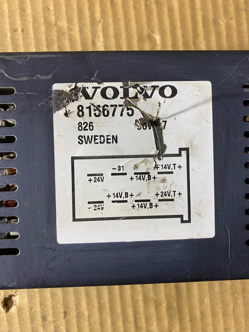 Преобразователь напряжения Volvo FH 1 поколение (1993 - 1998), 8156775, 8156775 - фото №1