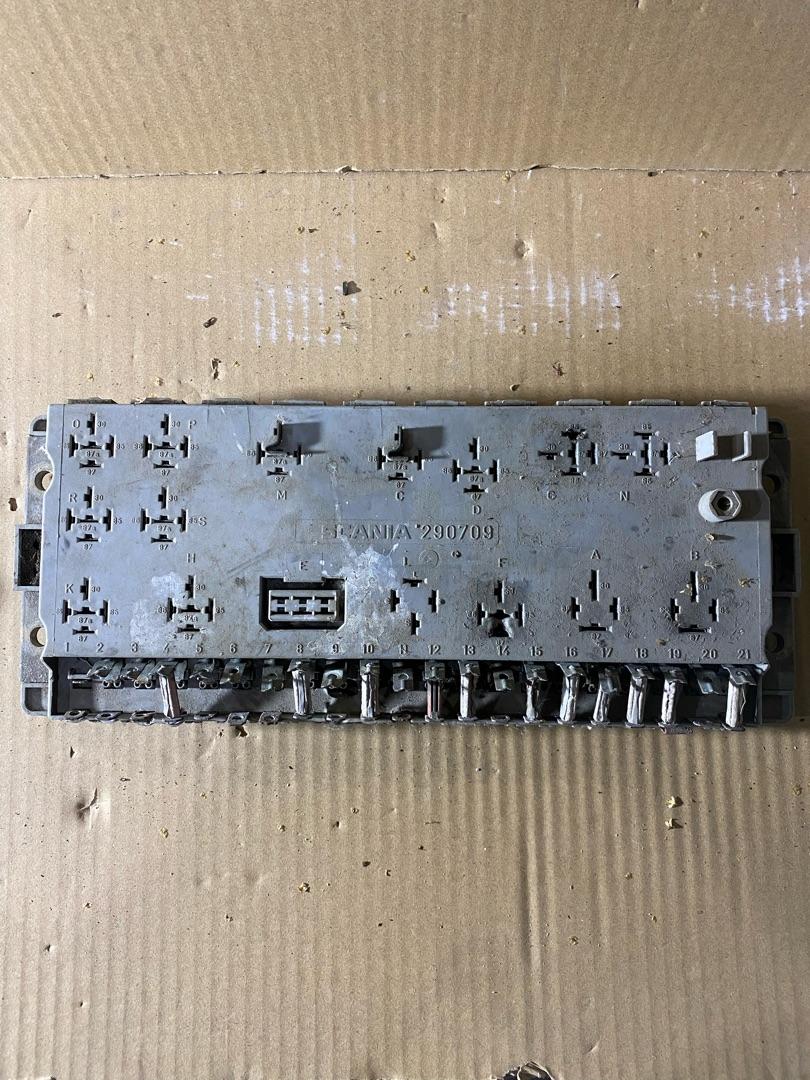 блок предохранителей Scania G 1 поколение (1988 - 1997), 290709, 290709 - фото №1