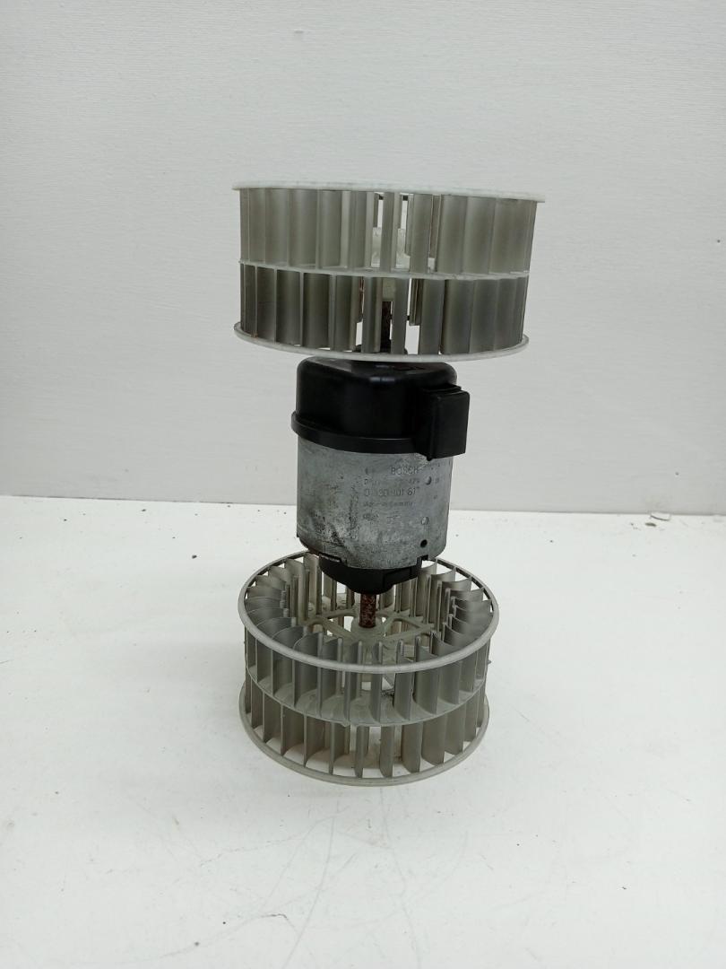 моторчик печки MAN TGA 1 поколение (2000 - 2008), 0130101617, 0130101617 - фото №1