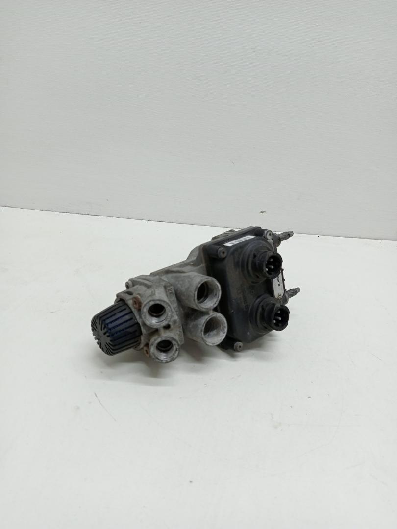 кран главный тормозной Mercedes-Benz Actros 2 поколение (MP2) (2003 - 2008), 4800030000, A0034319506, 0034319506, 0908672, 4800030000, A0034319506, 0034319506 - фото №1