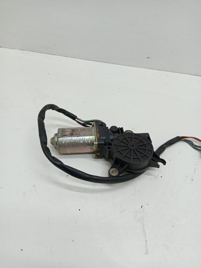 моторчик стеклоподъемника MAN TGA 1 поколение (2000 - 2008), 81286016130, 9030194, 81286016126, 81286016143, 81286016130, 9030194 - фото №1