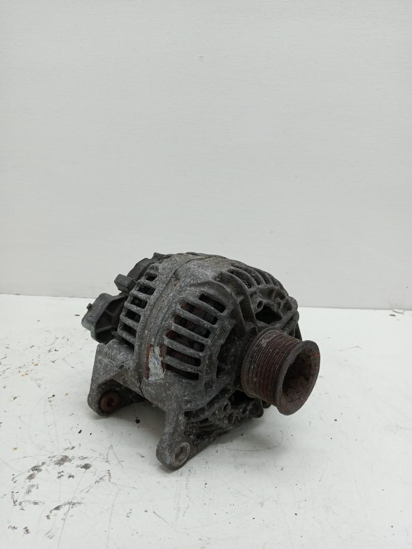 генератор IVECO EuroCargo 2 поколение (2001 - 2007), 4892318, 0124655005, 4892320, 5259577, 5259578, 5284097, 7505001, 2995976, 2995978, 42498713, 51261020010, 0005014648, ZG.20245-0008, 4892318, 0124655005 - фото №1