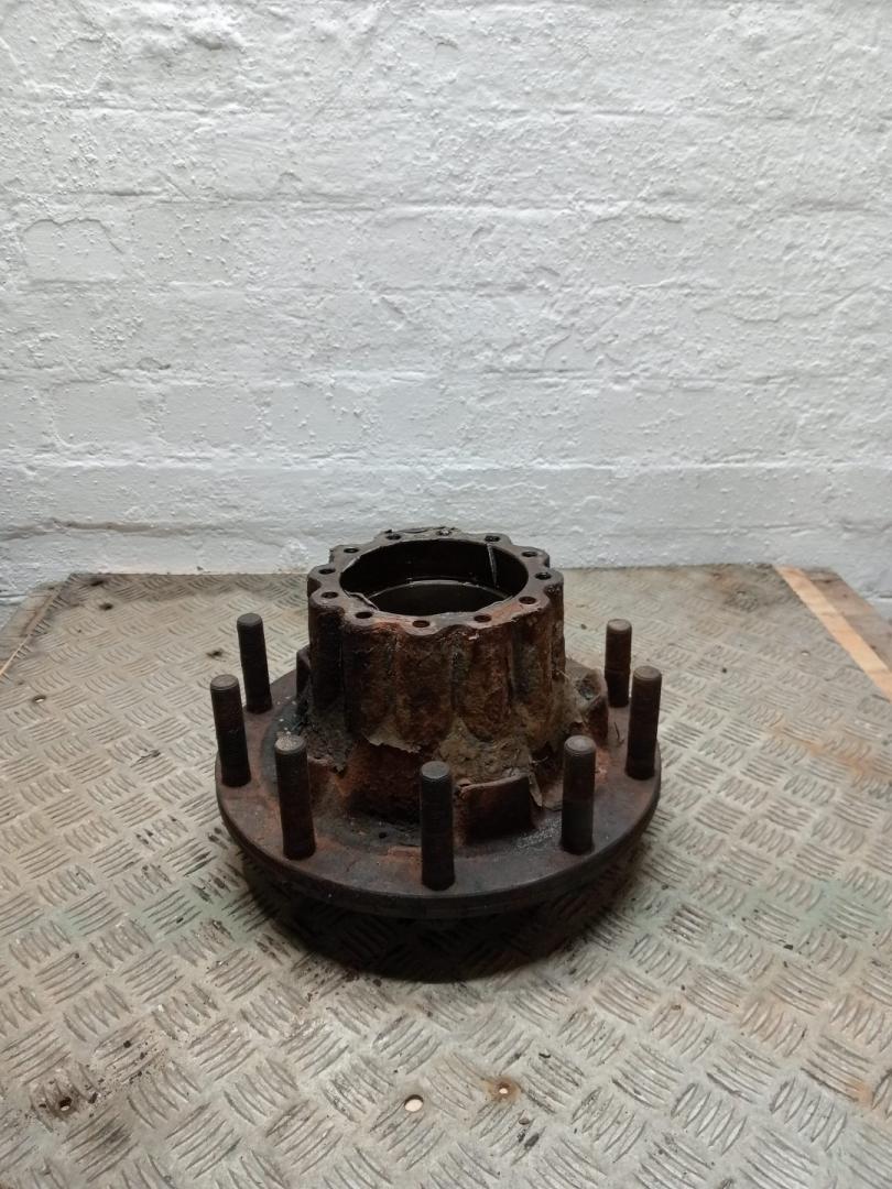 ступица задняя MAN F2000 1 поколение (1994 - 1998) - фото №1