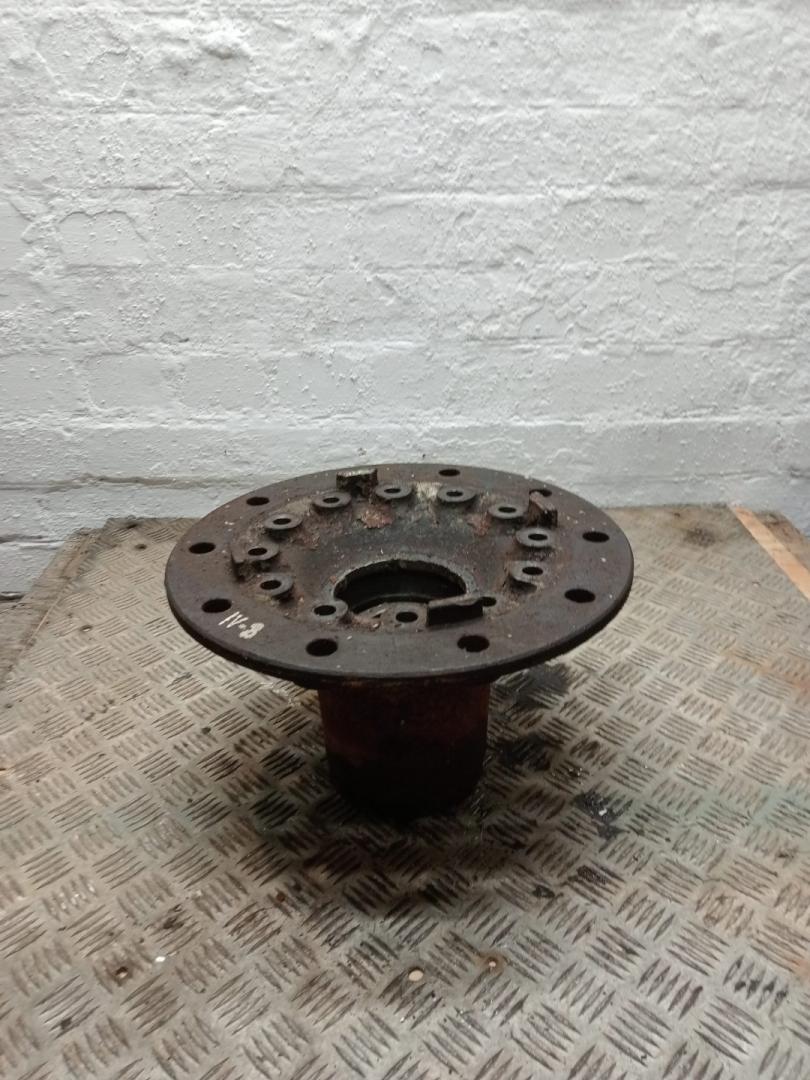 ступица передняя IVECO EuroTech 1 поколение (1991 - 1999) - фото №1