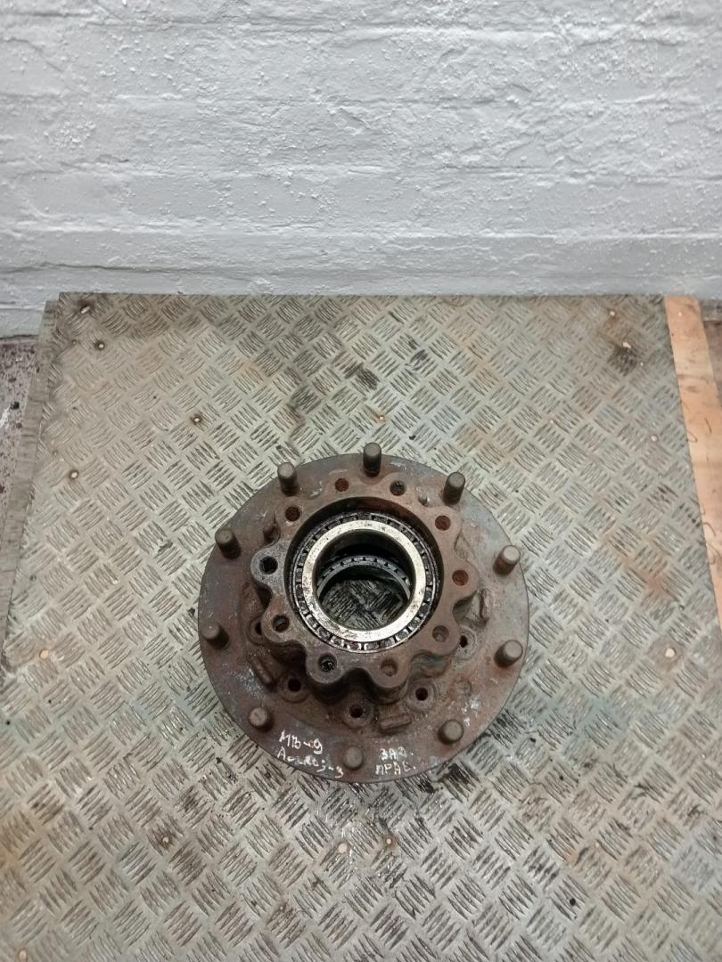 ступица задняя Mercedes-Benz Actros 1 поколение (MP1) (1996 - 2003) - фото №1