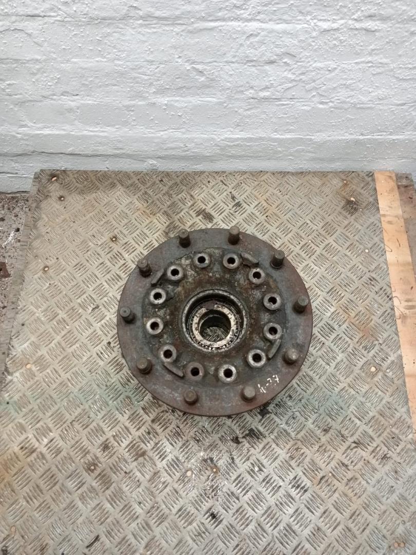 ступица передняя IVECO EuroTech 1 поколение (1991 - 1999) - фото №1