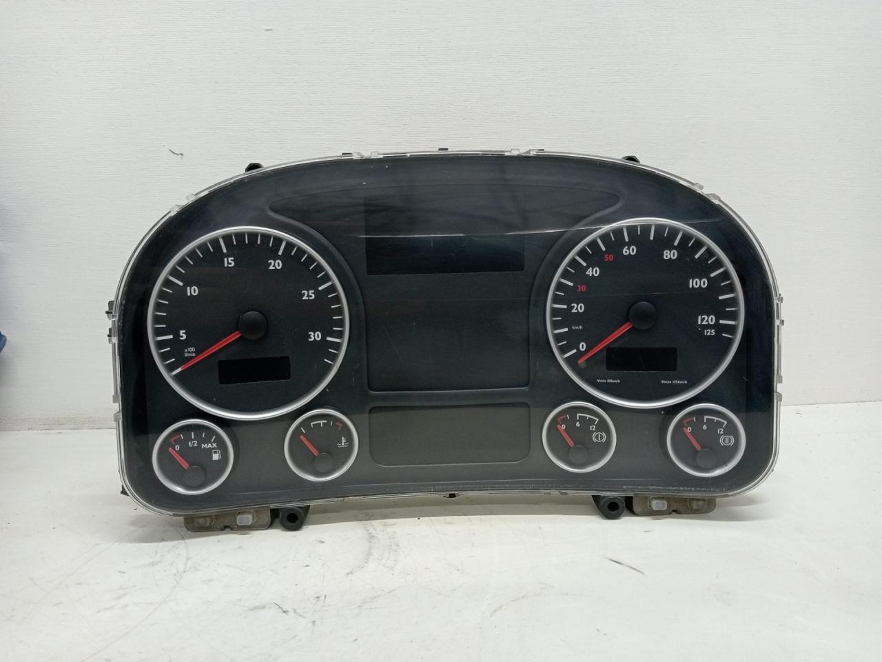 щиток приборов (приборная панель) MAN TGA 1 поколение (2000 - 2008), 81272026180, 81.27202-6190, 81.27202-6209, 81.27202-6210, 81.27202-6172, 81.25807-7059, 81272026180 - фото №1