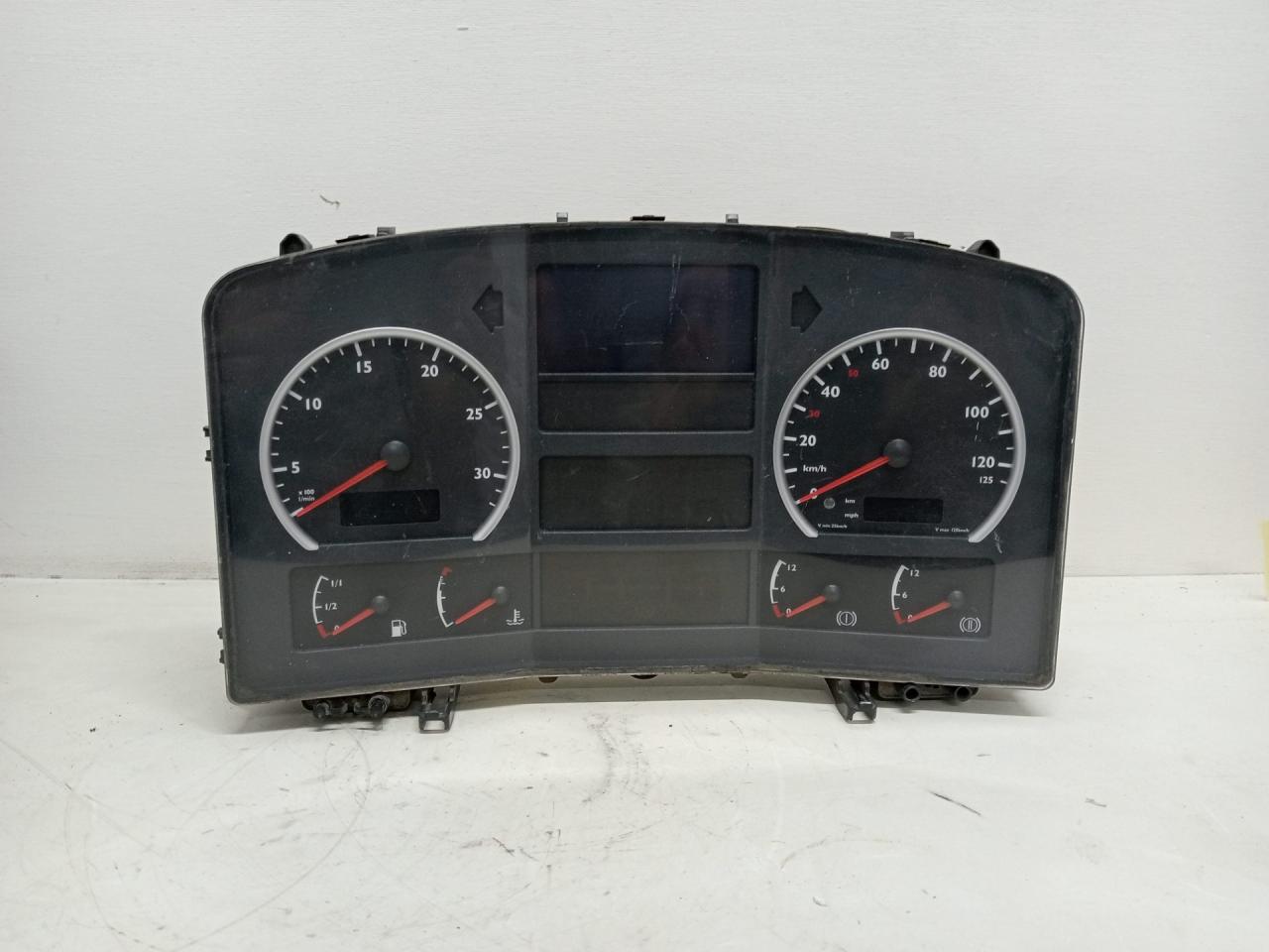 щиток приборов (приборная панель) MAN TGA 1 поколение (2000 - 2008), 81272026154, 81.27202-6150, 81.27202-6133, 81.27202-6127, 81.27202-6125, 81.27202-6123, 81.27202-6114, 81272026154 - фото №1