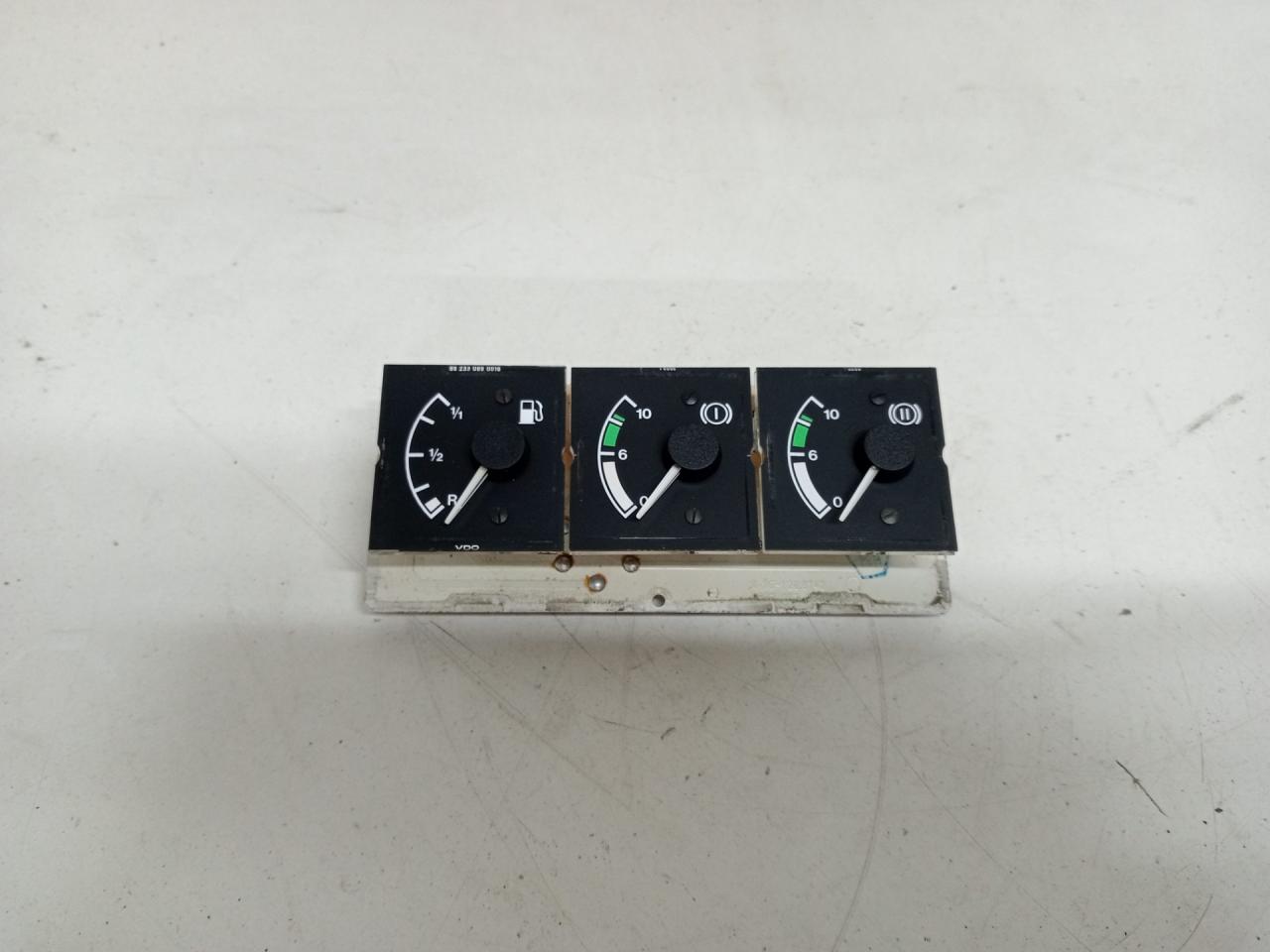 щиток приборов (приборная панель) MAN F2000 1 поколение (1994 - 1998), 81.27201-6059, 81.27410-6052, 81.27410-6053, 81.27201-6059, 81.27410-6052, 81.27410-6053, 81.25908-0055, 81.25908-0055 - фото №1