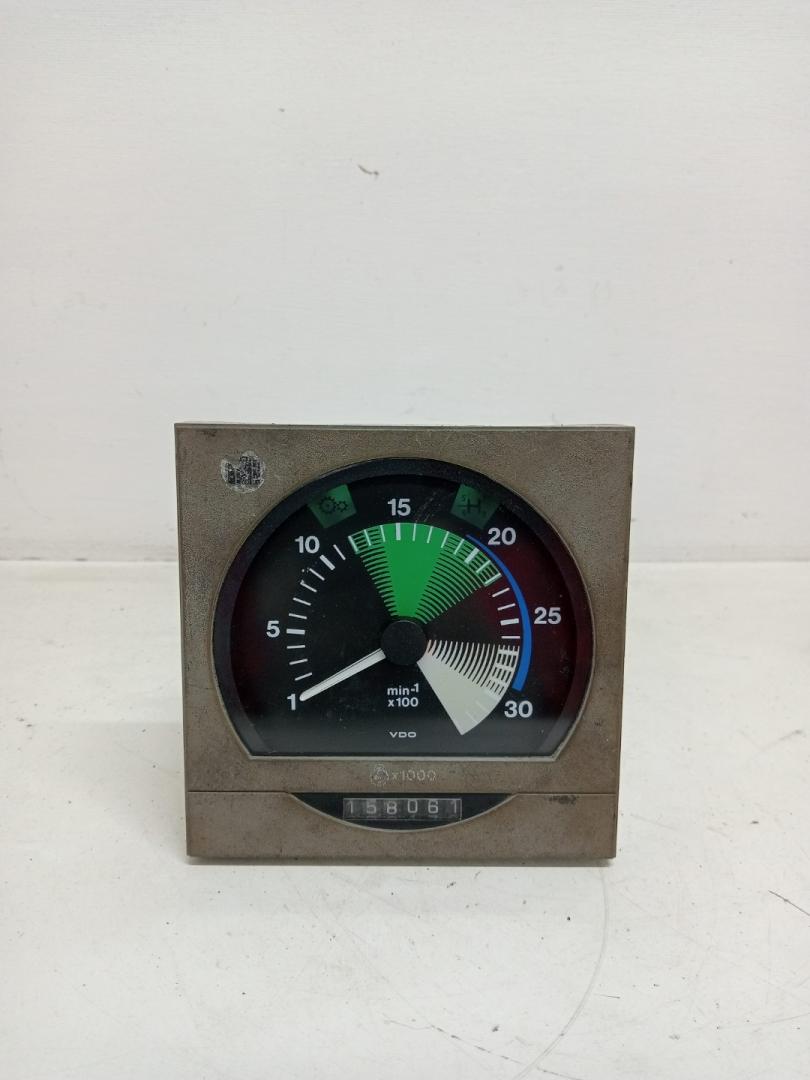 Тахометр MAN F90 1 поколение (1986 - 1997), 81271026075, 81271026075, 45412 - фото №1