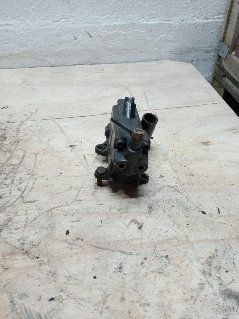 насос подъёма кабины Mercedes-Benz Бортовой (4х2), 85.41723.6033, 0005538901, A0005538901, 0005538901, A0005538901 - фото №1