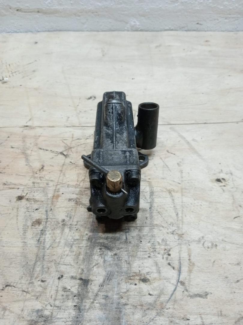 насос подъёма кабины MAN F90 1 поколение (1986 - 1997), 81.41723.6026, 81.41723.6059, 81.41723.6103, 81.41723.6114, 81.41723.9059, 81.41723.9114, 81.41723.6026 - фото №1