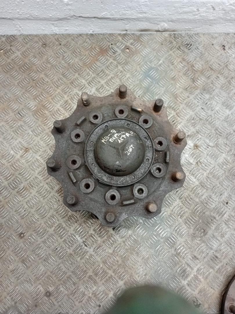 ступица передняя Mercedes-Benz Actros 1 поколение (MP1) (1996 - 2003) - фото №1