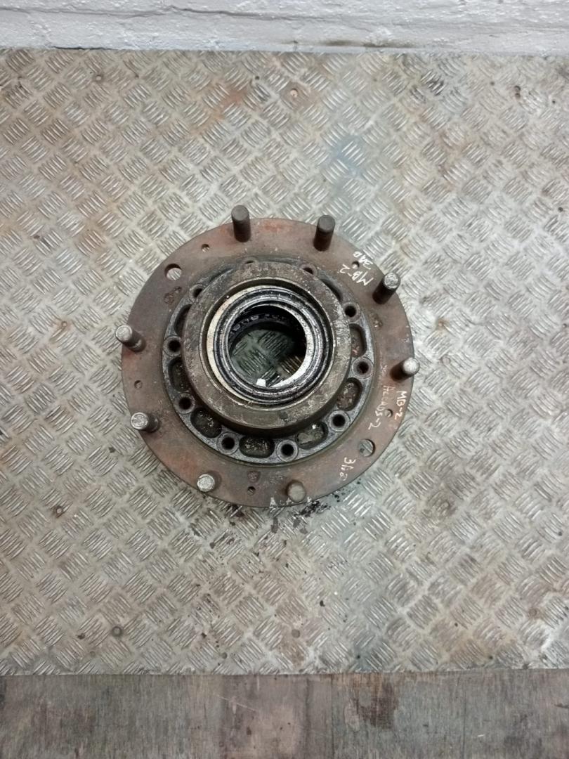 ступица задняя Mercedes-Benz Actros 1 поколение (MP1) (1996 - 2003) - фото №1