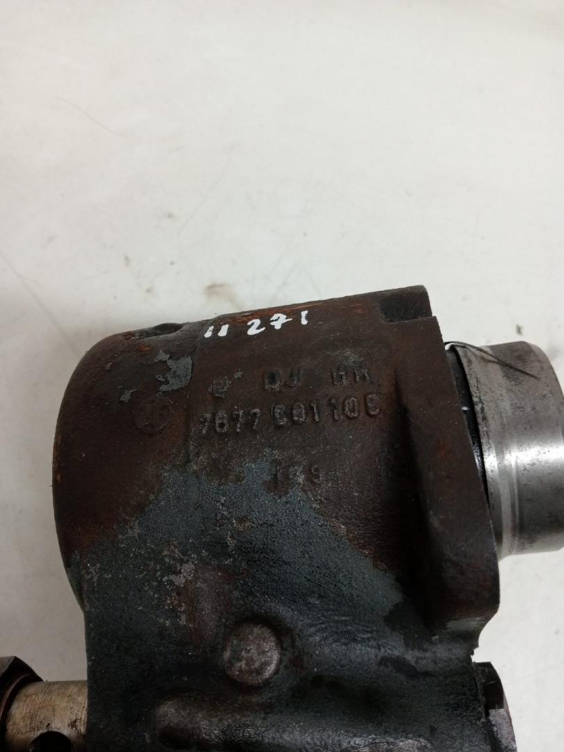 насос гидроусилителя руля MAN F2000 1 поколение (1994 - 1998), 7677501105, 7677955168, 81471016106, 7677501105, 7677955168, 81471016106 - фото №1