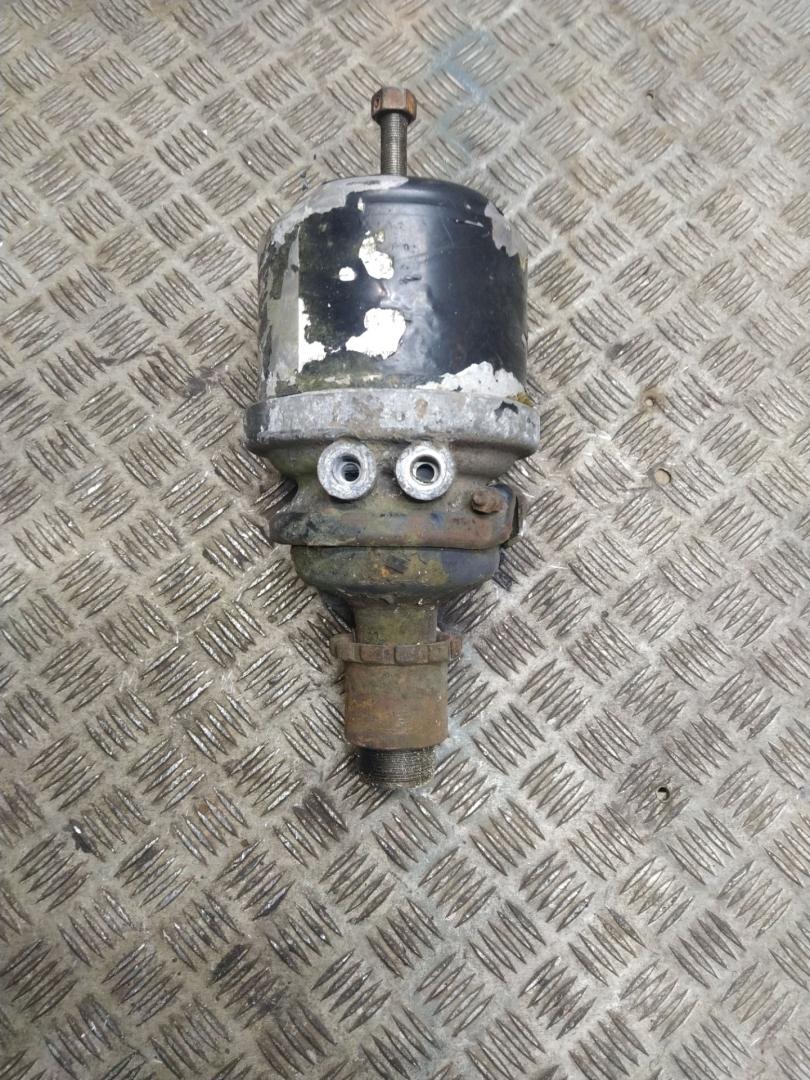 энергоаккумулятор IVECO EuroCargo 2 поколение 2003 - фото №1