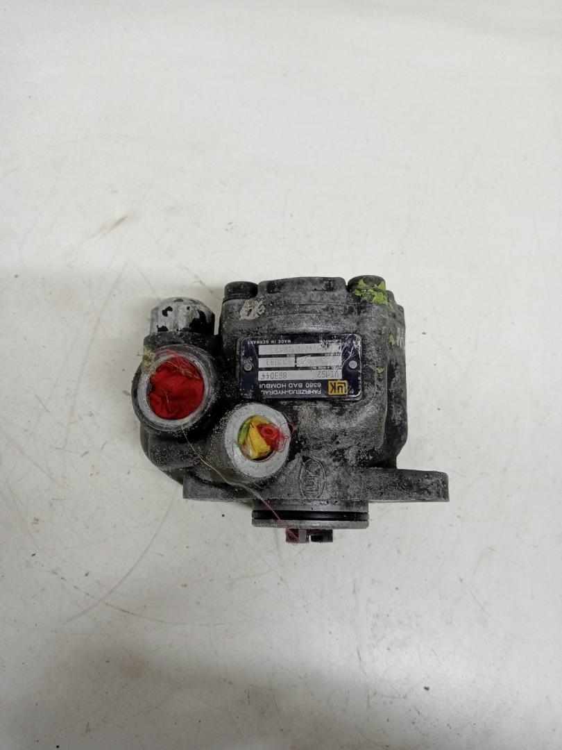 насос гидроусилителя руля MAN F2000 1 поколение (1994 - 1998), 7685955101, 99444525, 81471016082, 81471016086, 81471016090, 81471016103, 81471016116, 81471016136, 81471016140, 81471016161, 81471016168, 81471016170, 81.47101.6171, 81471016180, 81471019082, 81471019103, 81471019121, 81471019136, 81471019161, 81991783154, ZG.40611-0008, 81471016121, 81471016121 - фото №1