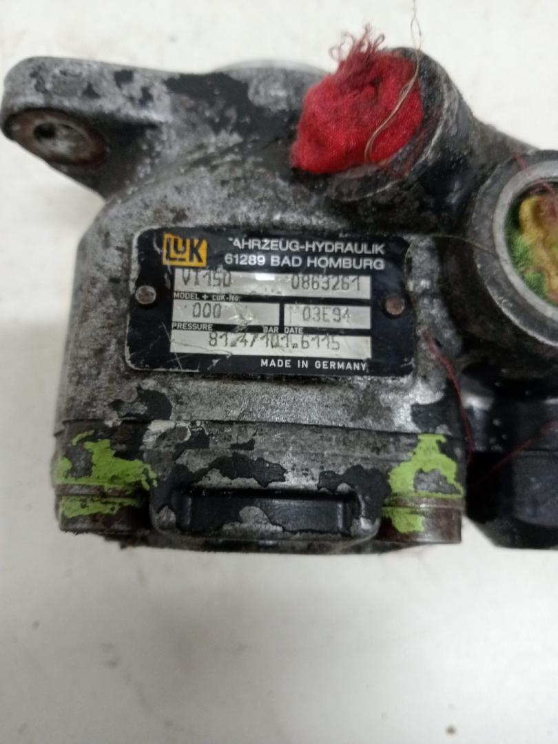 насос гидроусилителя руля MAN L2000 1 поколение (1994 - 2001), 81471016115, 81.47101-6166, 81471016115 - фото №1