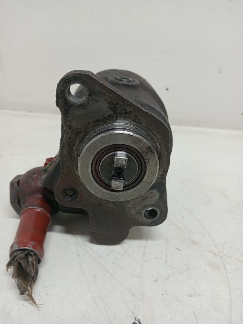 насос гидроусилителя руля MAN F90 1 поколение (1986 - 1997), 81471016102, 81471016031, 81471016039, 81471016040, 81471016044, 81471016051, 81471016052, 81471016053, 81471016058, 81471016059, 81471016108, 81471016123, 81471016169, 81471016189, 81.47101.9031, 81.47101.9051, 81.47101.9189, 83.47101.6000, 83.47101.6001, 81471016102, KS00000447 - фото №1