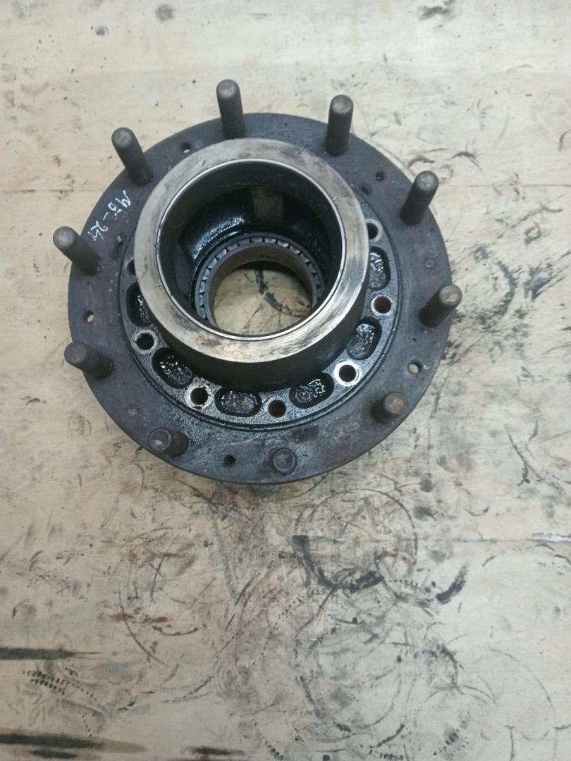 ступица задняя Mercedes-Benz Actros 1 поколение (MP1) (1996 - 2003) - фото №1