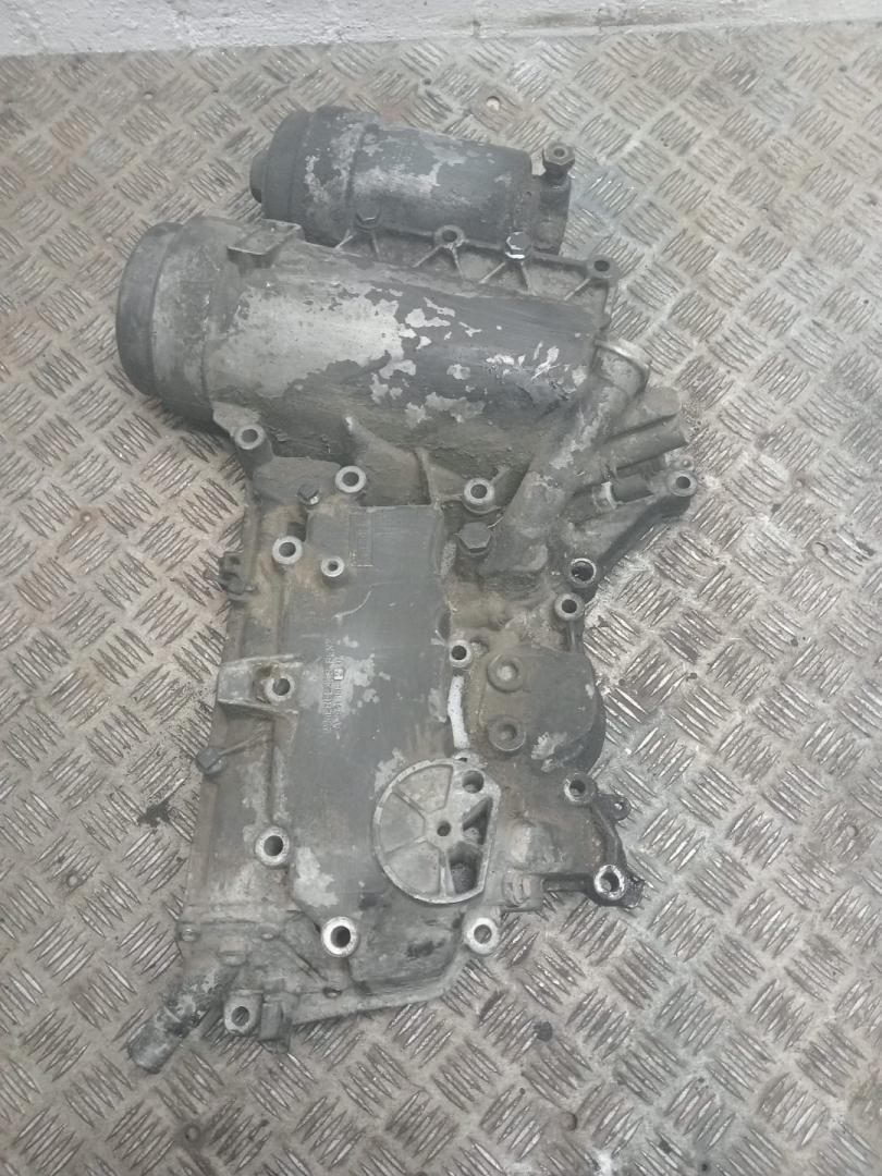 корпус масляного фильтра Mercedes-Benz Actros 2 поколение (MP2) (2003 - 2008) - фото №1