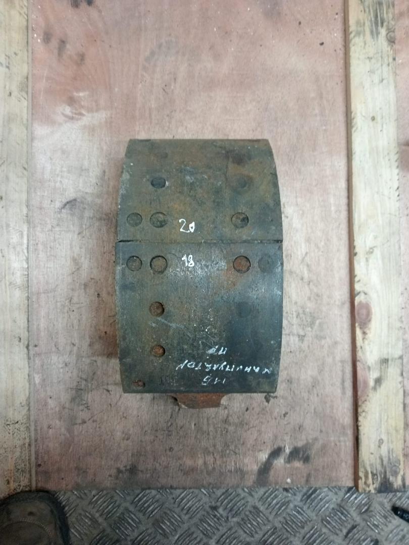 тормозные колодки Mercedes-Benz - фото №1