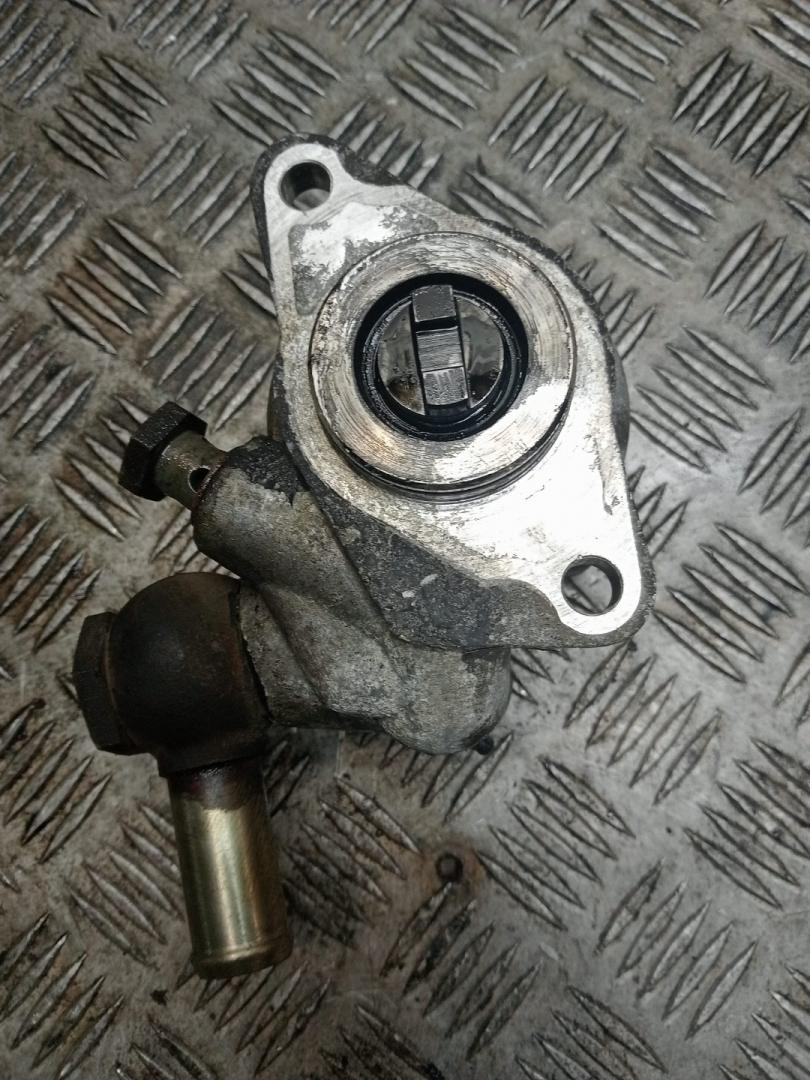 насос гидроусилителя руля MAN L2000 1 поколение (1994 - 2001), 81471016165, 81471016134, 81471019165, 81471016165 - фото №1