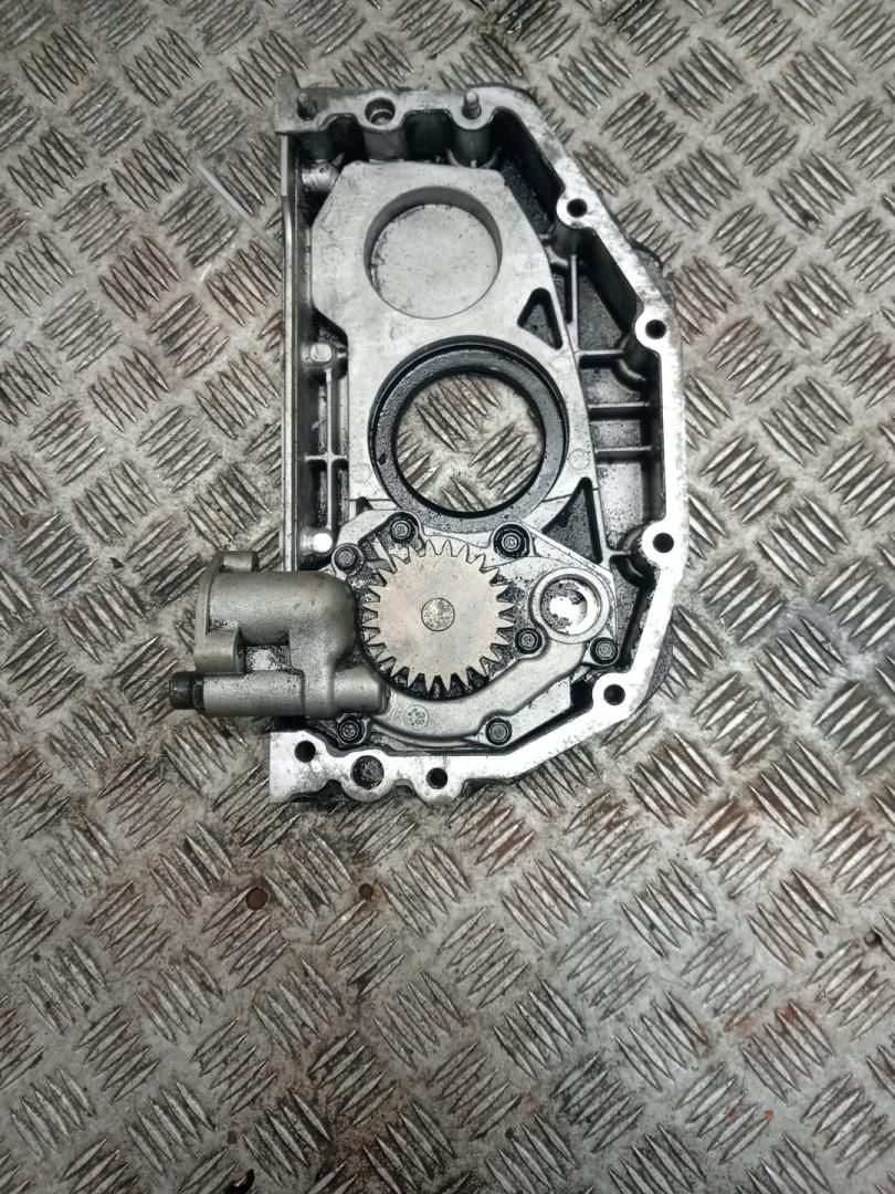 насос масляный Mercedes-Benz Atego 1 поколение (1998 - 2013), A9061800601, A9061800801, 9061800601, 9061800801 - фото №1