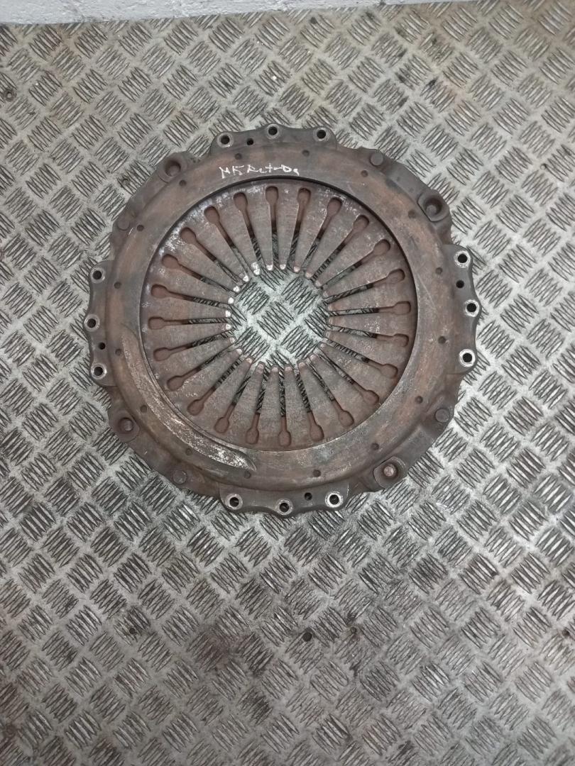 корзина сцепления Mercedes-Benz Actros 1 поколение (MP1) (1996 - 2003), хетчбэк 3 дв. - фото №1