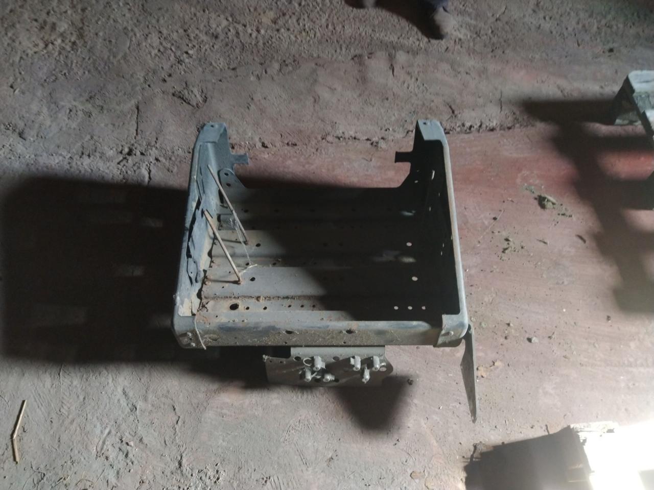 Ящик АКБ MAN TGA 1 поколение (2000 - 2008) - фото №1