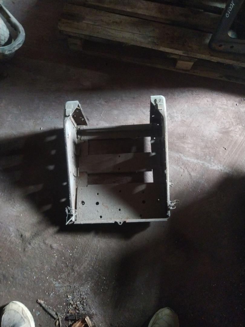 Ящик АКБ Mercedes-Benz Atego 1 поколение (1998 - 2013) - фото №1