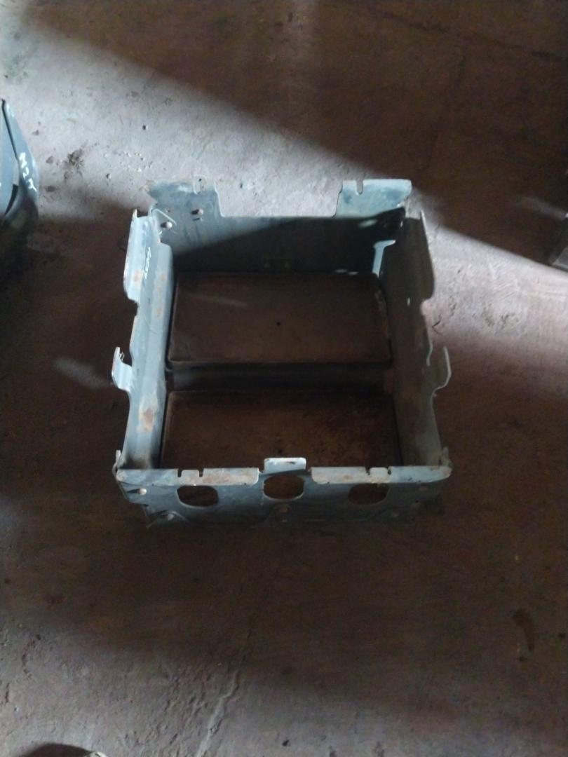 Ящик АКБ Mercedes-Benz Actros 1 поколение (MP1) (1996 - 2003) - фото №1