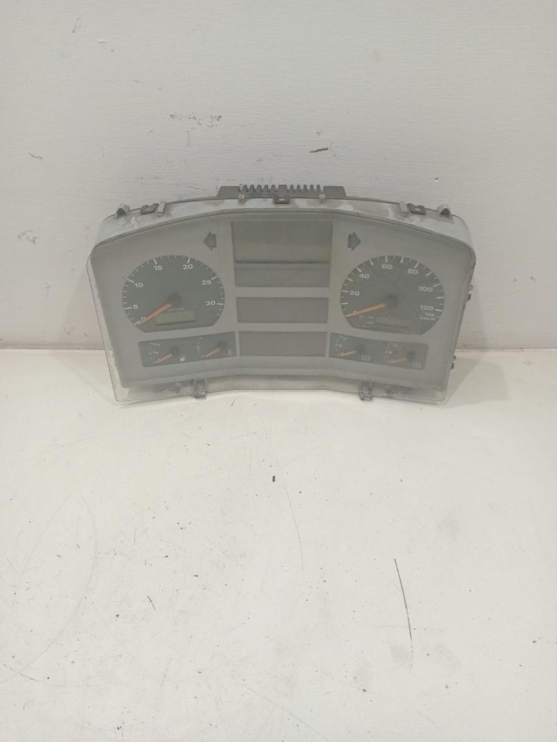 щиток приборов (приборная панель) MAN TGA 1 поколение (2000 - 2008) - фото №1