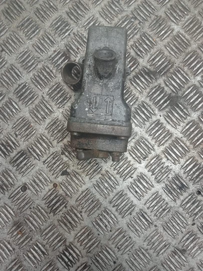 насос подъёма кабины Mercedes-Benz - фото №1