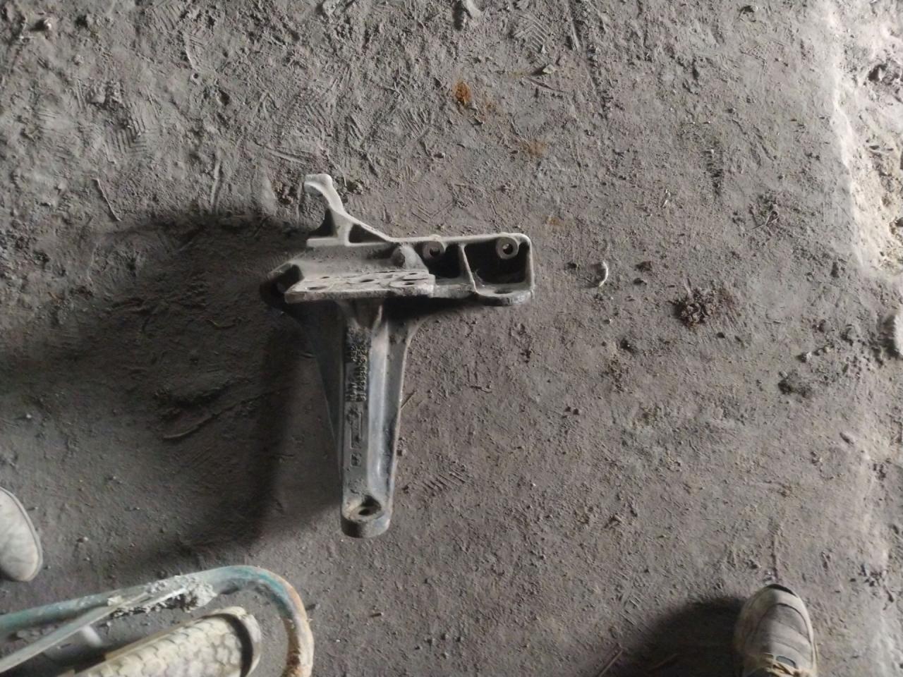 кронштейн пневмоподушки MAN F2000 1 поколение (1994 - 1998), 81436303122 - фото №1