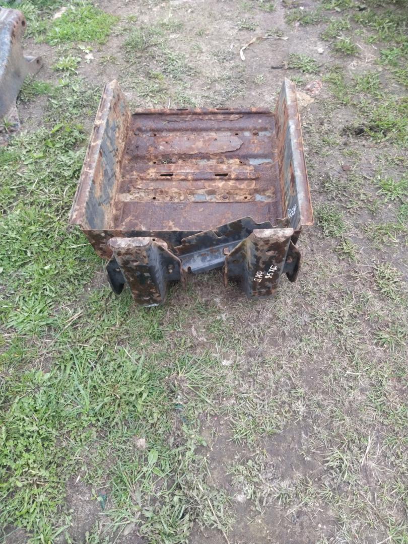 Ящик АКБ DAF XF 95 1 поколение (2002 - 2006) - фото №1