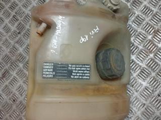 бачок расширительный Renault Magnum 2 поколение (1997 - 2001), 5010514790, 5010619113, 5516031803, 5010514270, 5010514790, 5010619113, 5516031803, 5010514270