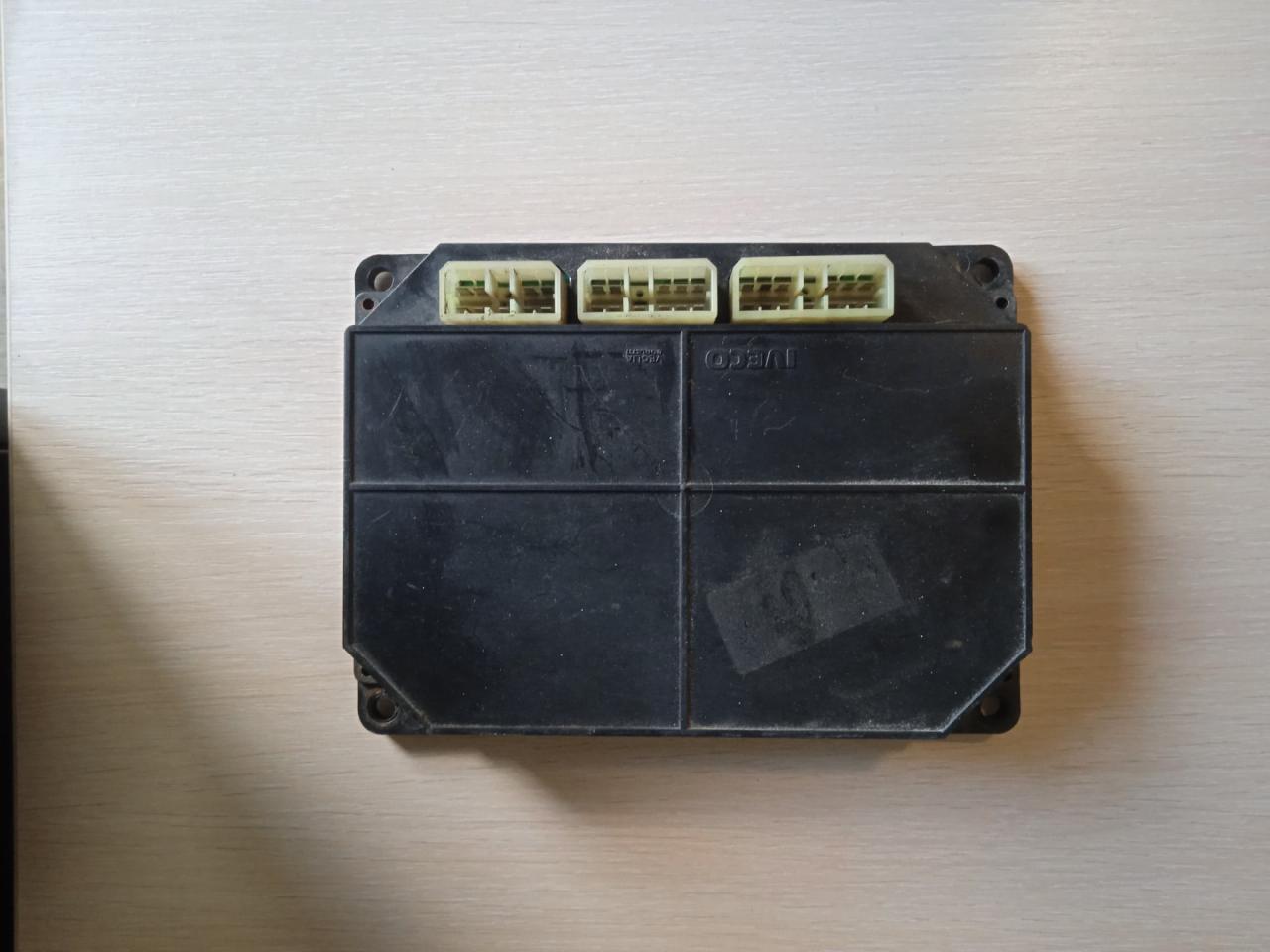 блок управления светом IVECO EuroCargo 1 поколение (1991 - 2000) - фото №1
