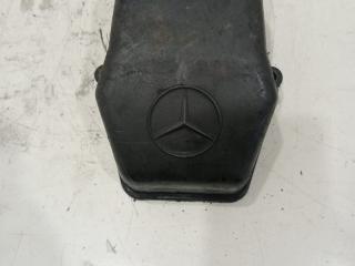 клапанная крышка Mercedes-Benz