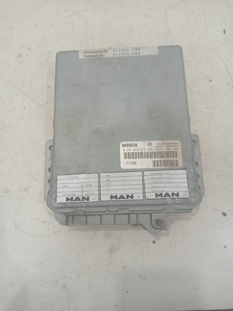 блок управления двигателем MAN F2000 1 поколение (1994 - 1998), 0281010018 - фото №1