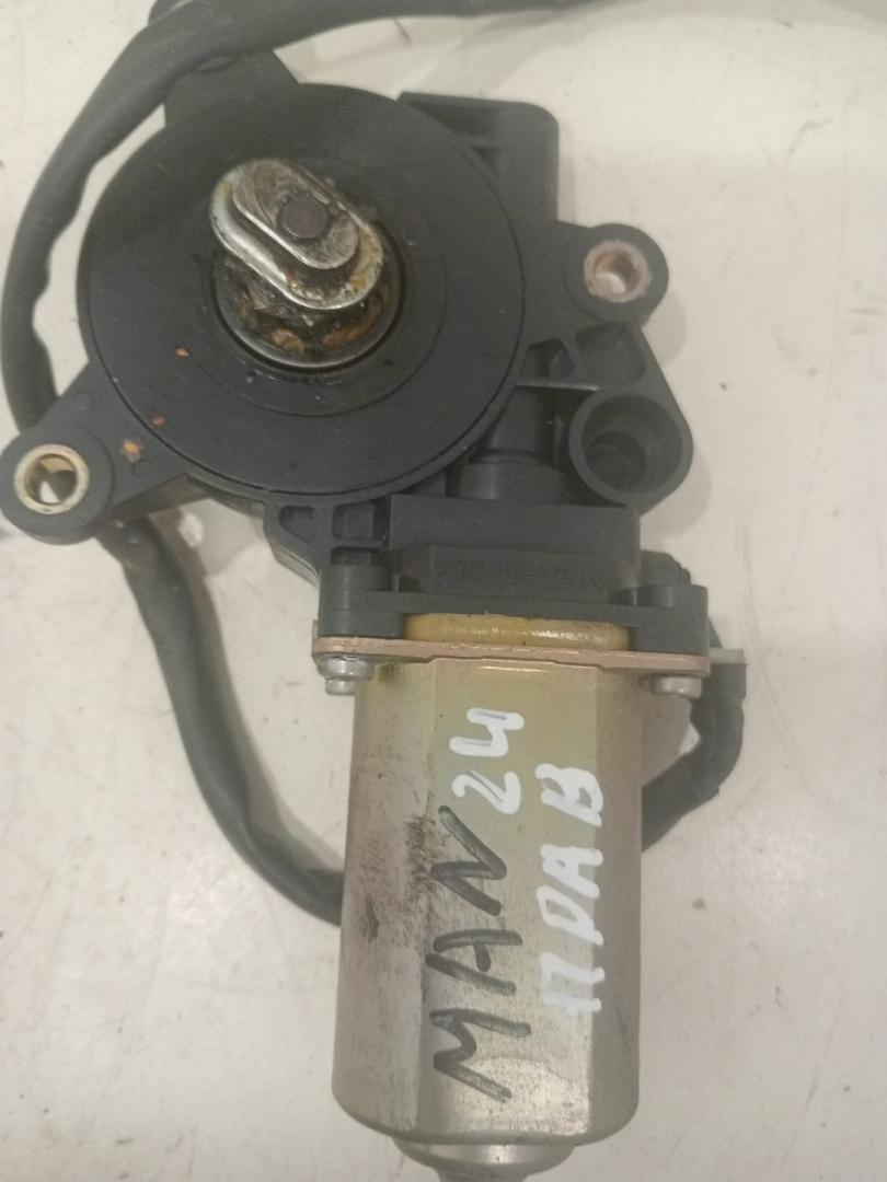 моторчик стеклоподъемника передний правый MAN TGA 1 поколение (2000 - 2008) - фото №1